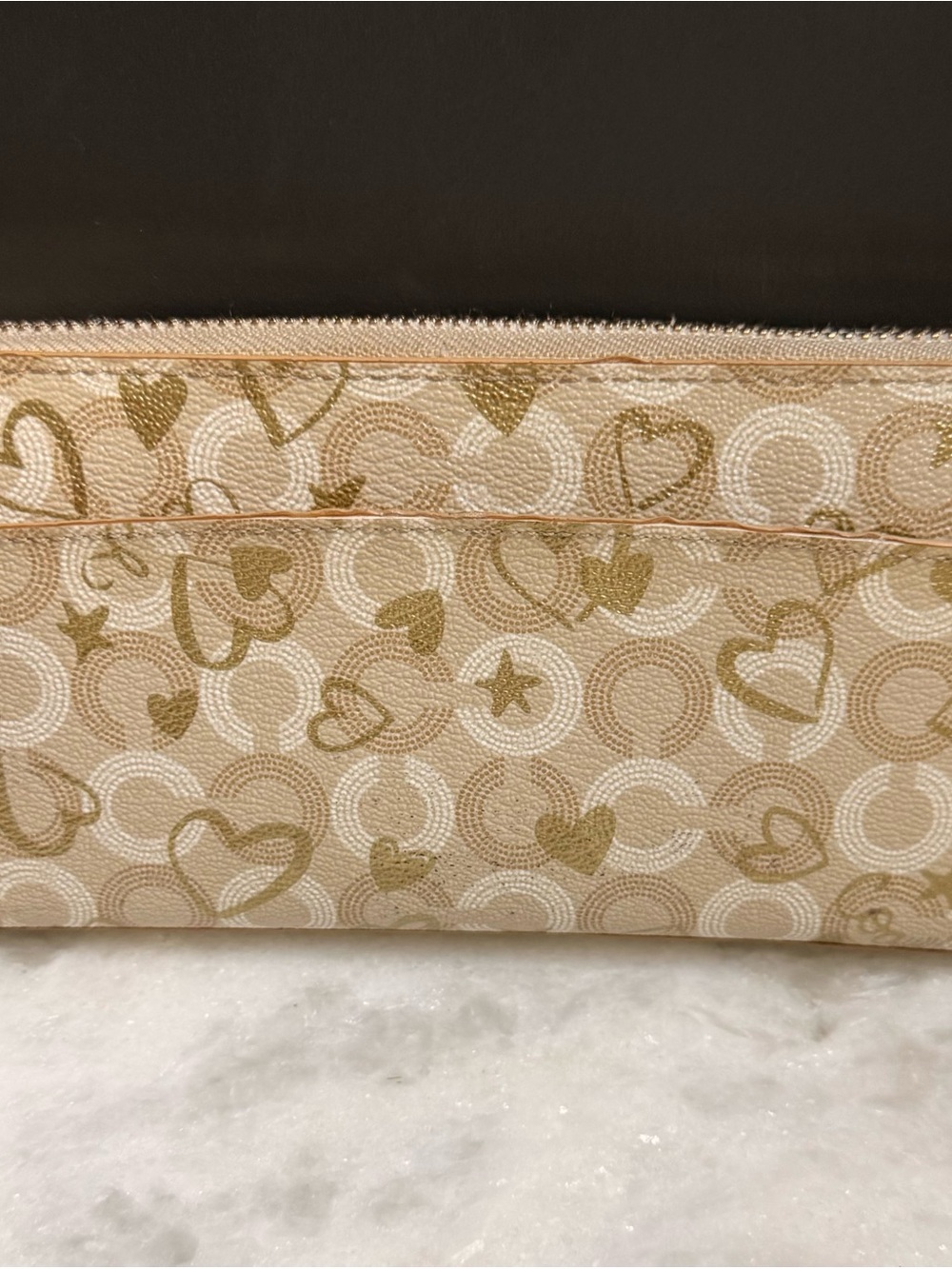 Coach Waverly Signature Hearts Accordion Zip Wallet š¤ - Picture 2 of 14